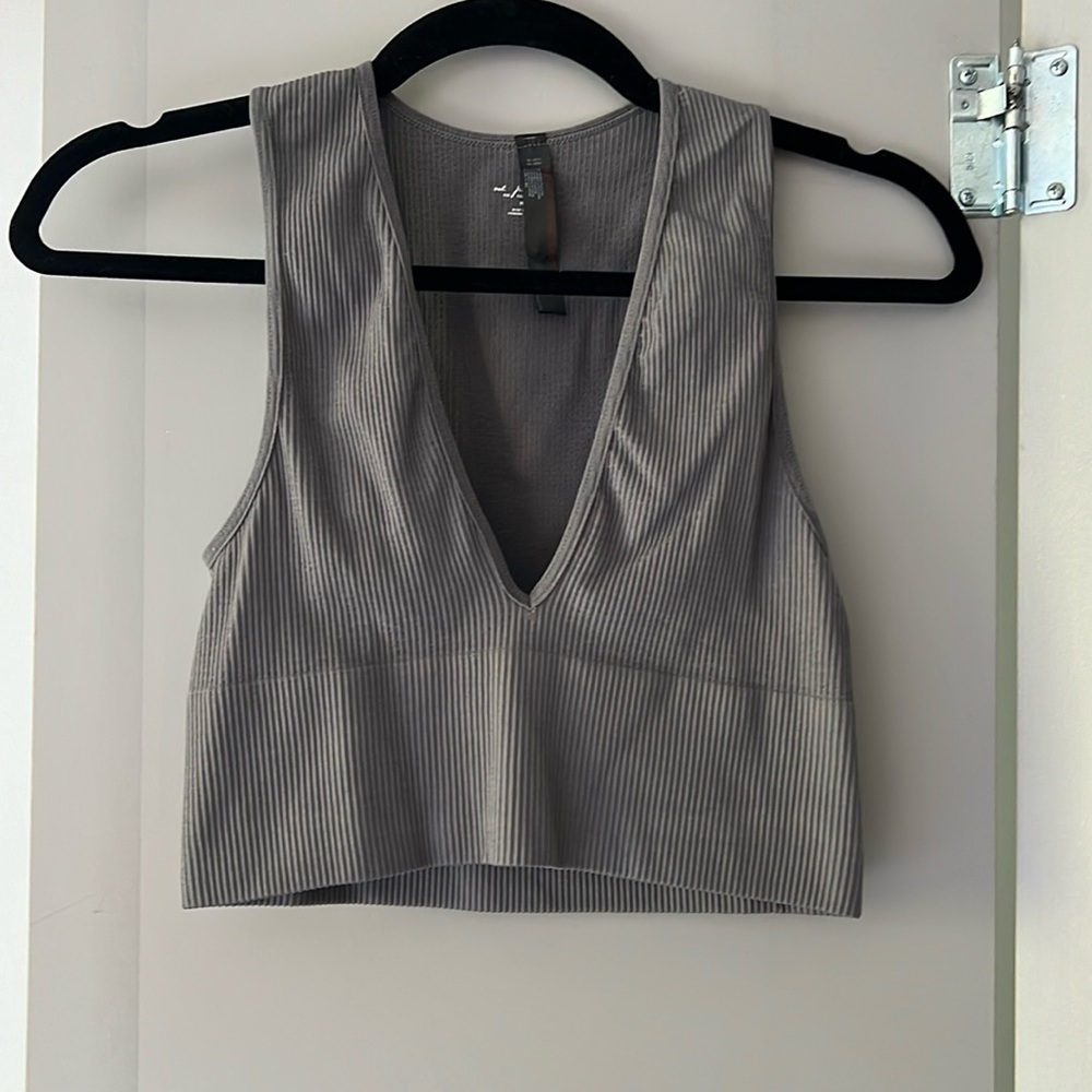 Low cut ribbed tank